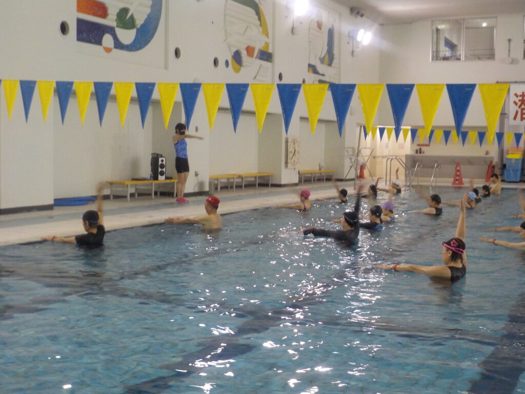 水中ウォーキング＆エクササイズ